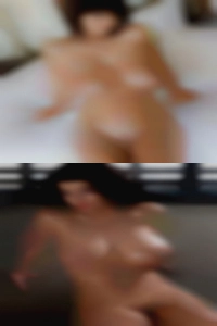 Sex club horny Munich women couple.